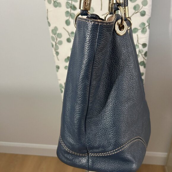 Beautiful LANCEL "French Flair” leather Tote bag, navy blue colour - Picture 7 of 16